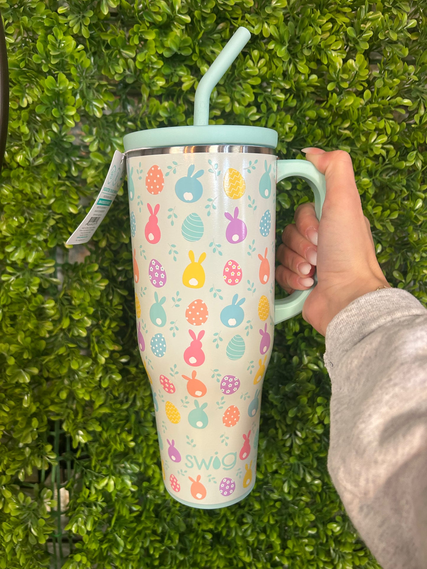 40oz Mega Mug Egg Hunt