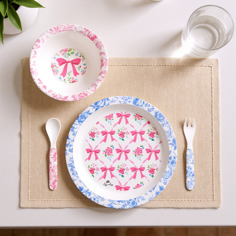 Kids 4 piece dining set: Robbons & Roses