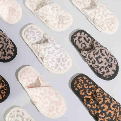 Luxury Soft Crossover Leopard Pattern Slipper: GREY / S/M