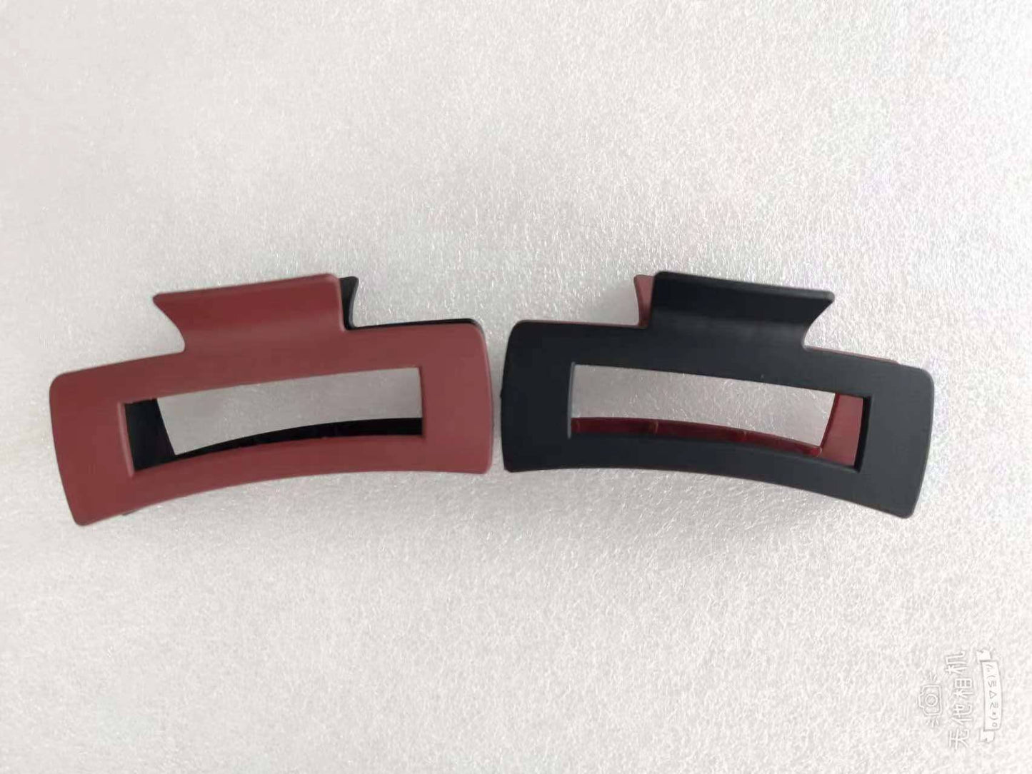 Game Day Two Tone Hair Clips : Red/Black