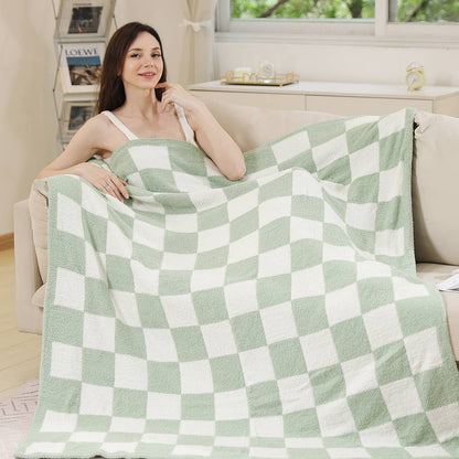 Checkerboard Patterned Throw Blanket: Black / ONE SIZE