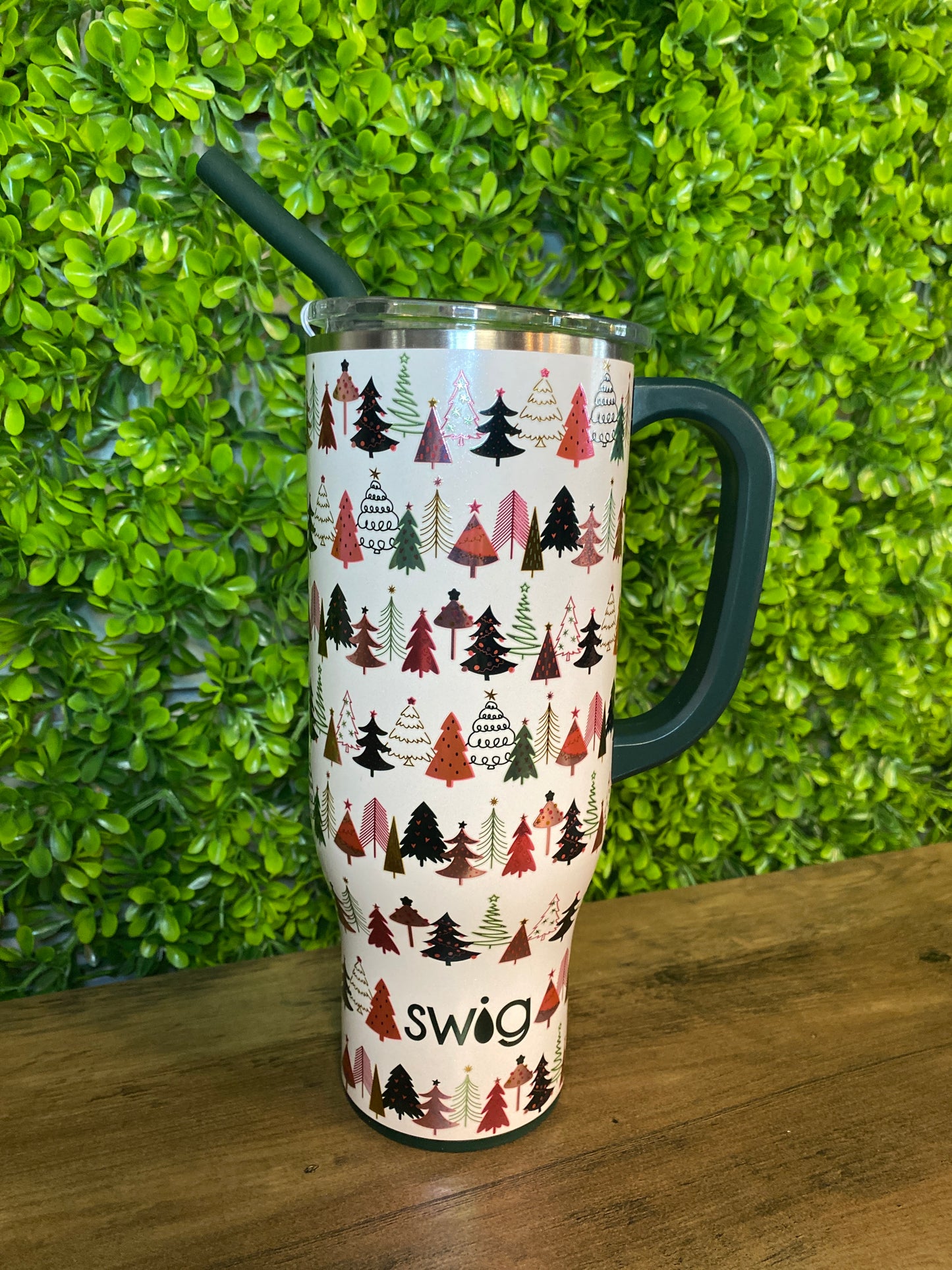 30oz Mega Mug Tinseled Trees