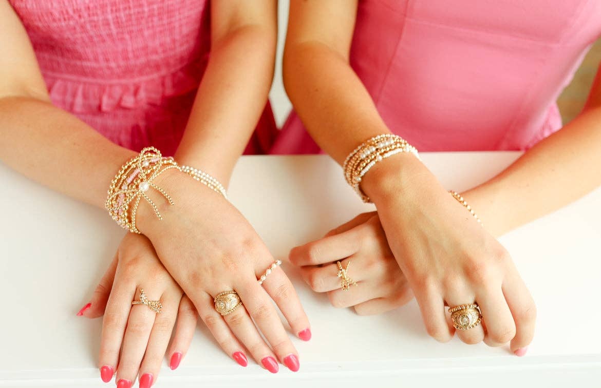 Pink Luster Pearl Bracelet: Standard 6.75 inch