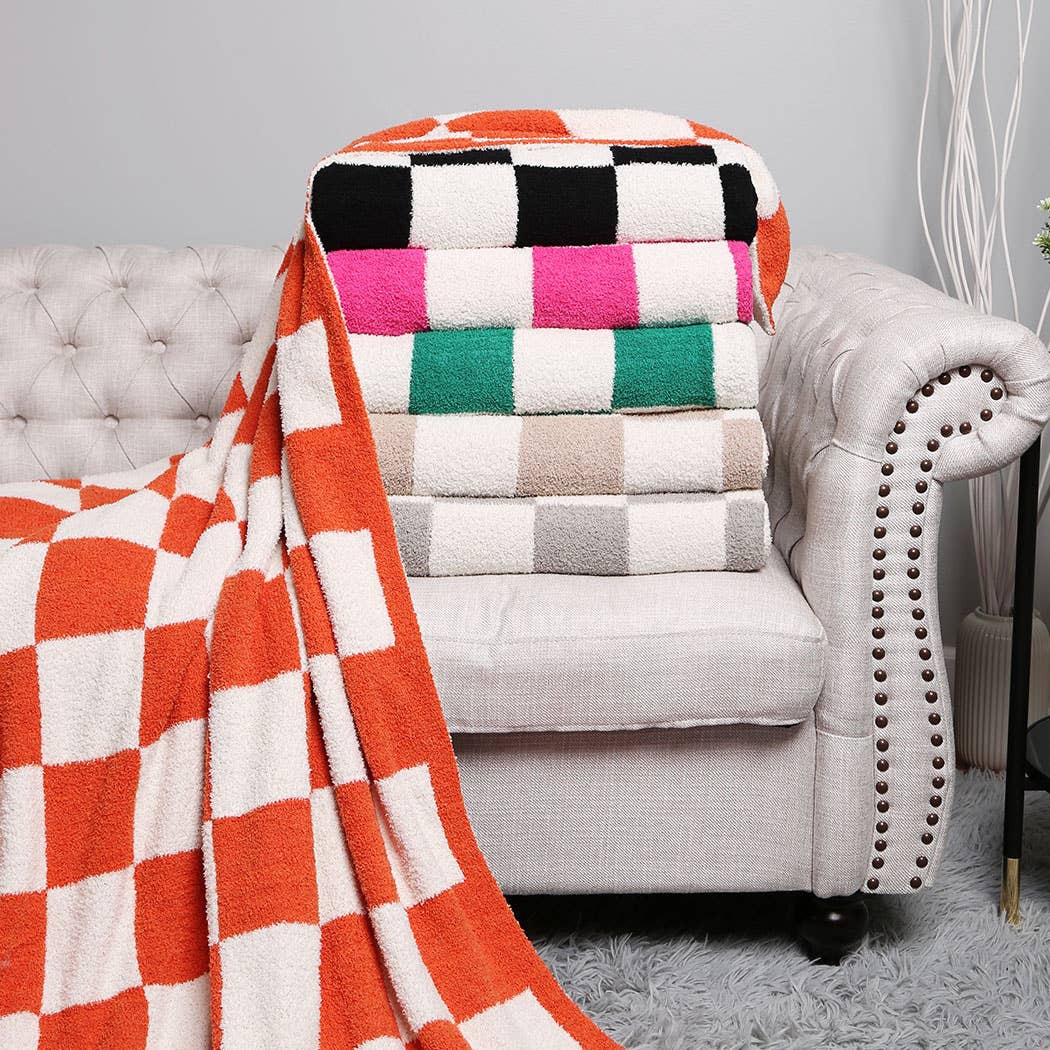 Checkerboard Patterned Throw Blanket: Black / ONE SIZE