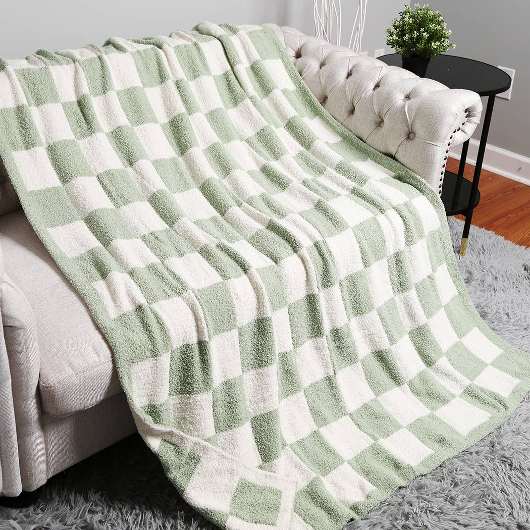Checkerboard Patterned Throw Blanket: Black / ONE SIZE