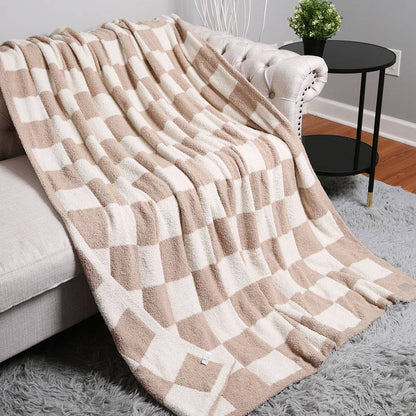 Checkerboard Patterned Throw Blanket: Black / ONE SIZE