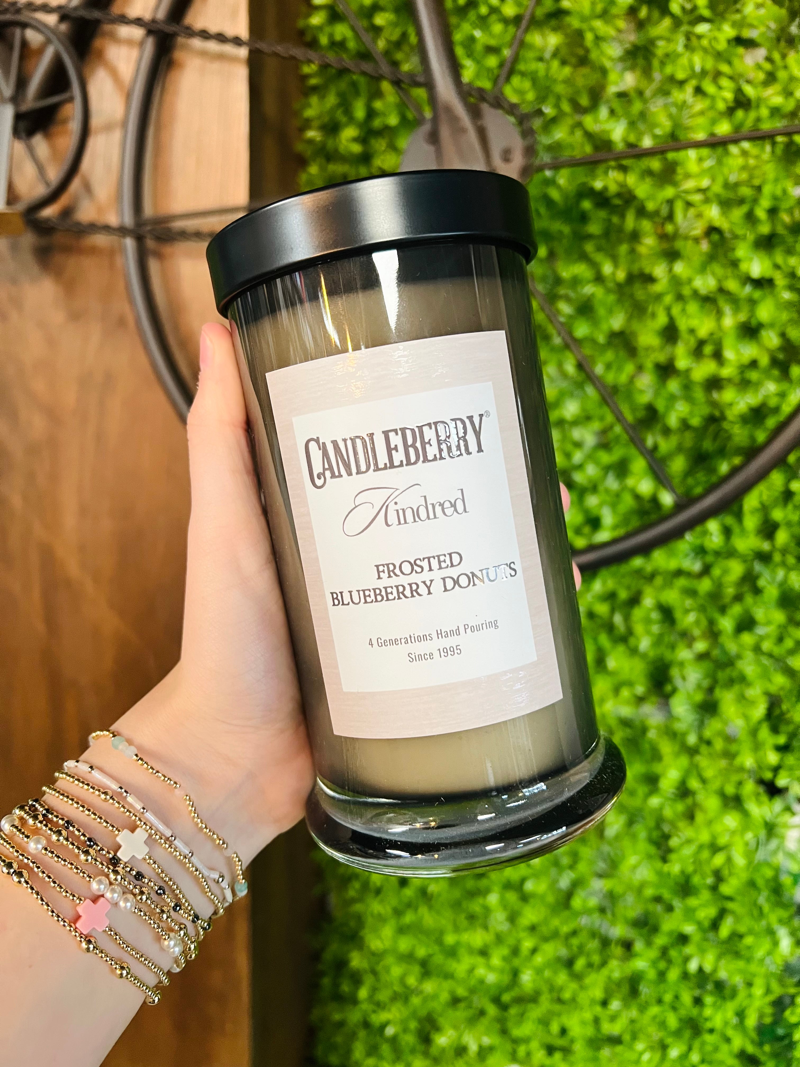 Candleberry Kindred - Frosted Blueberry Donuts