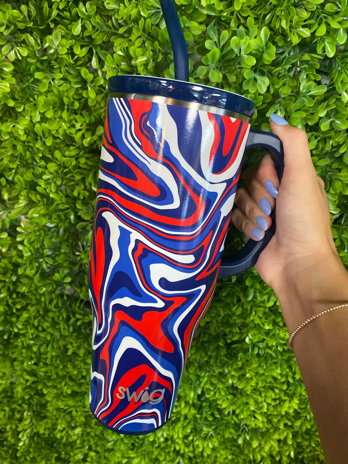 40oz Mega Mug Fanzone Navy + Red