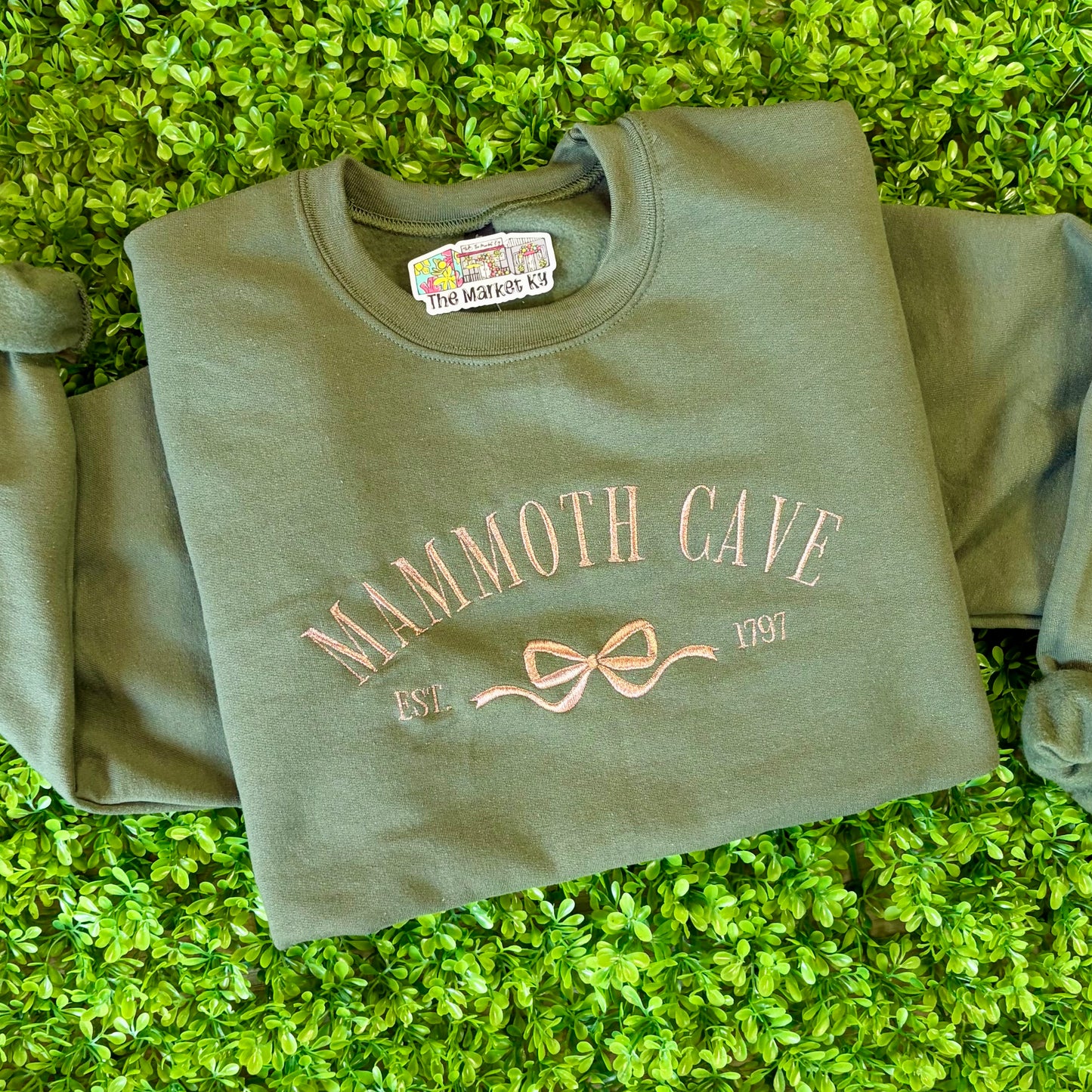 Mammoth Cave Embroidered Bow Crewneck
