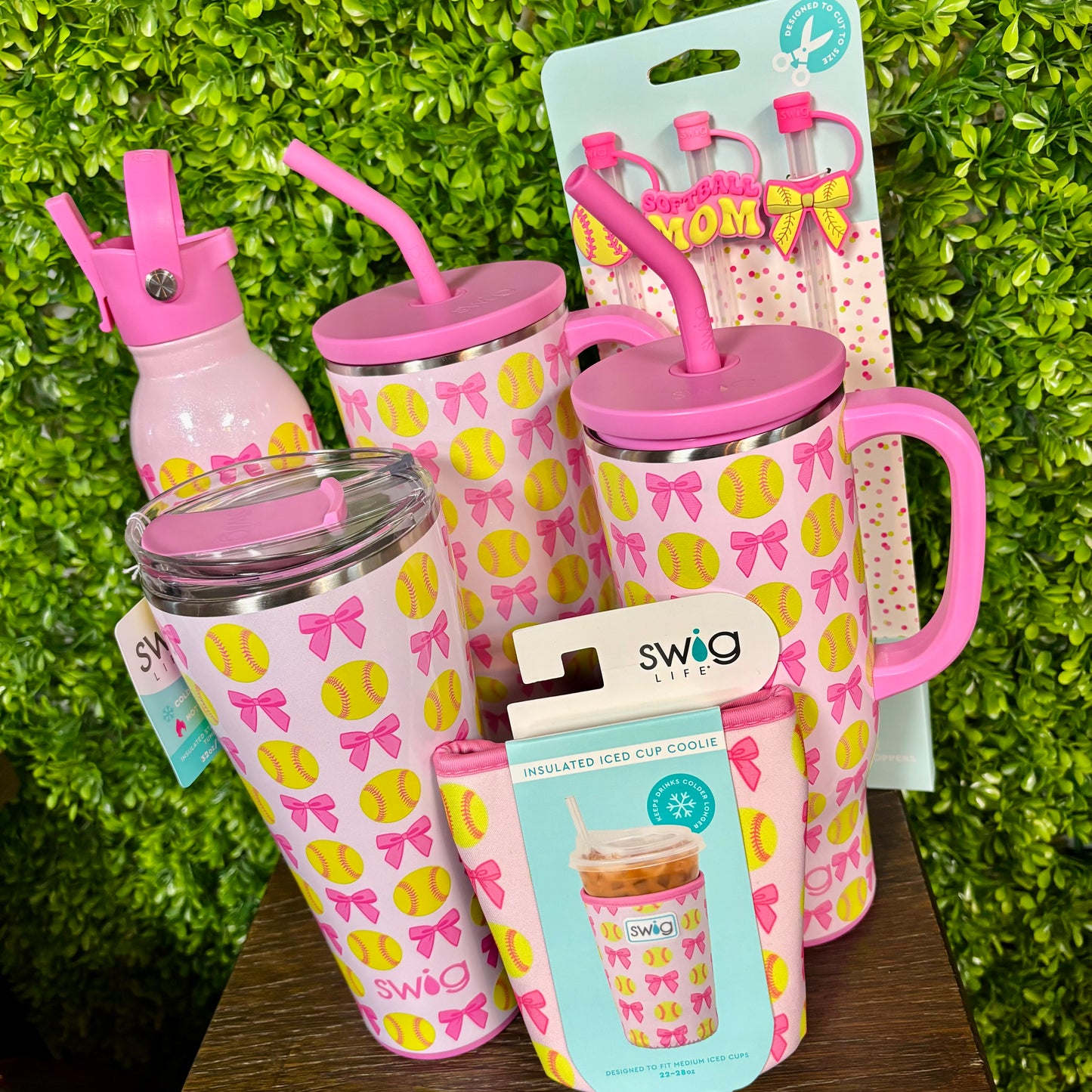 32oz Swig Pitch Hit Run