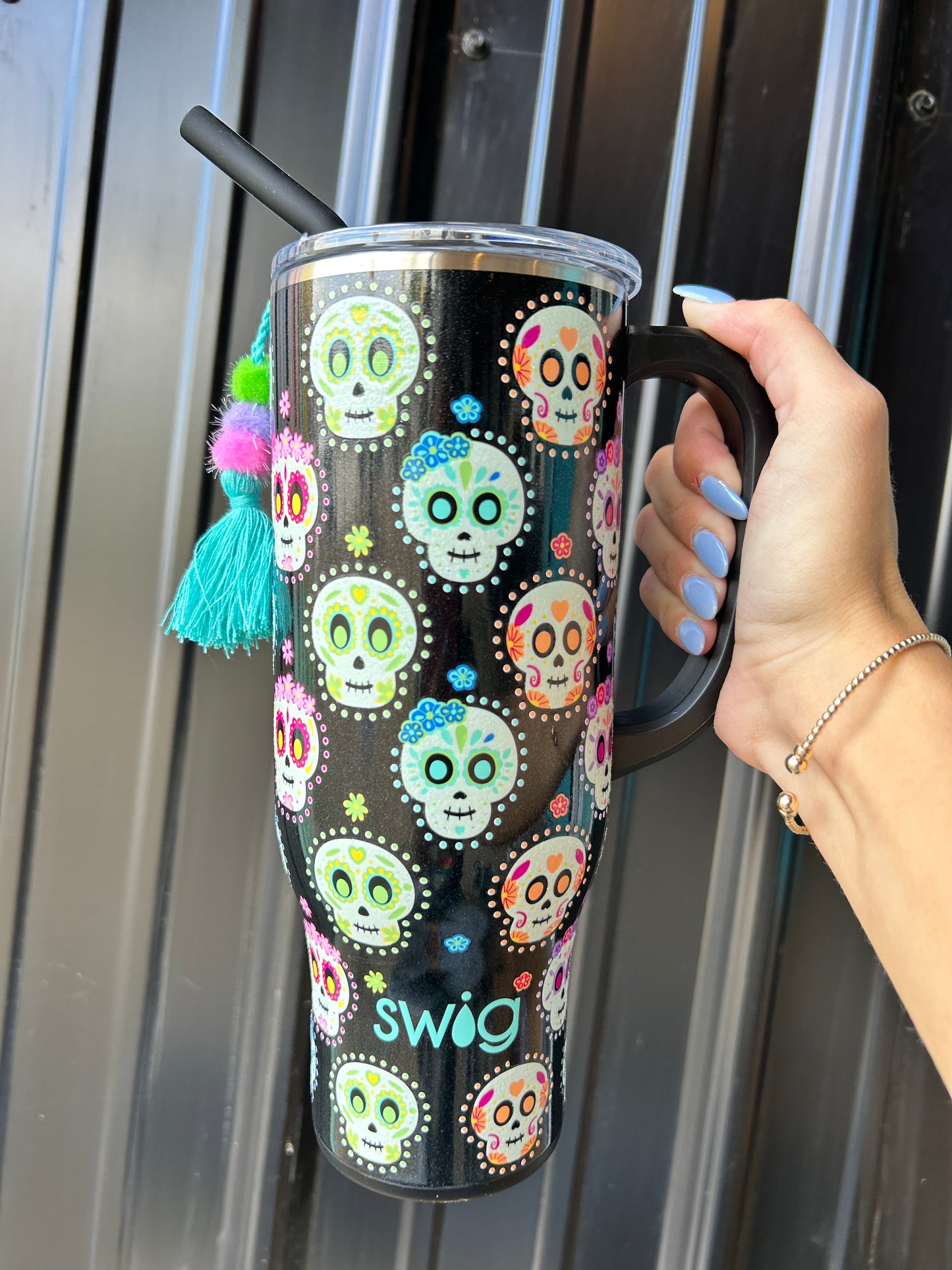 30oz Mega Mug Sugar Skulls