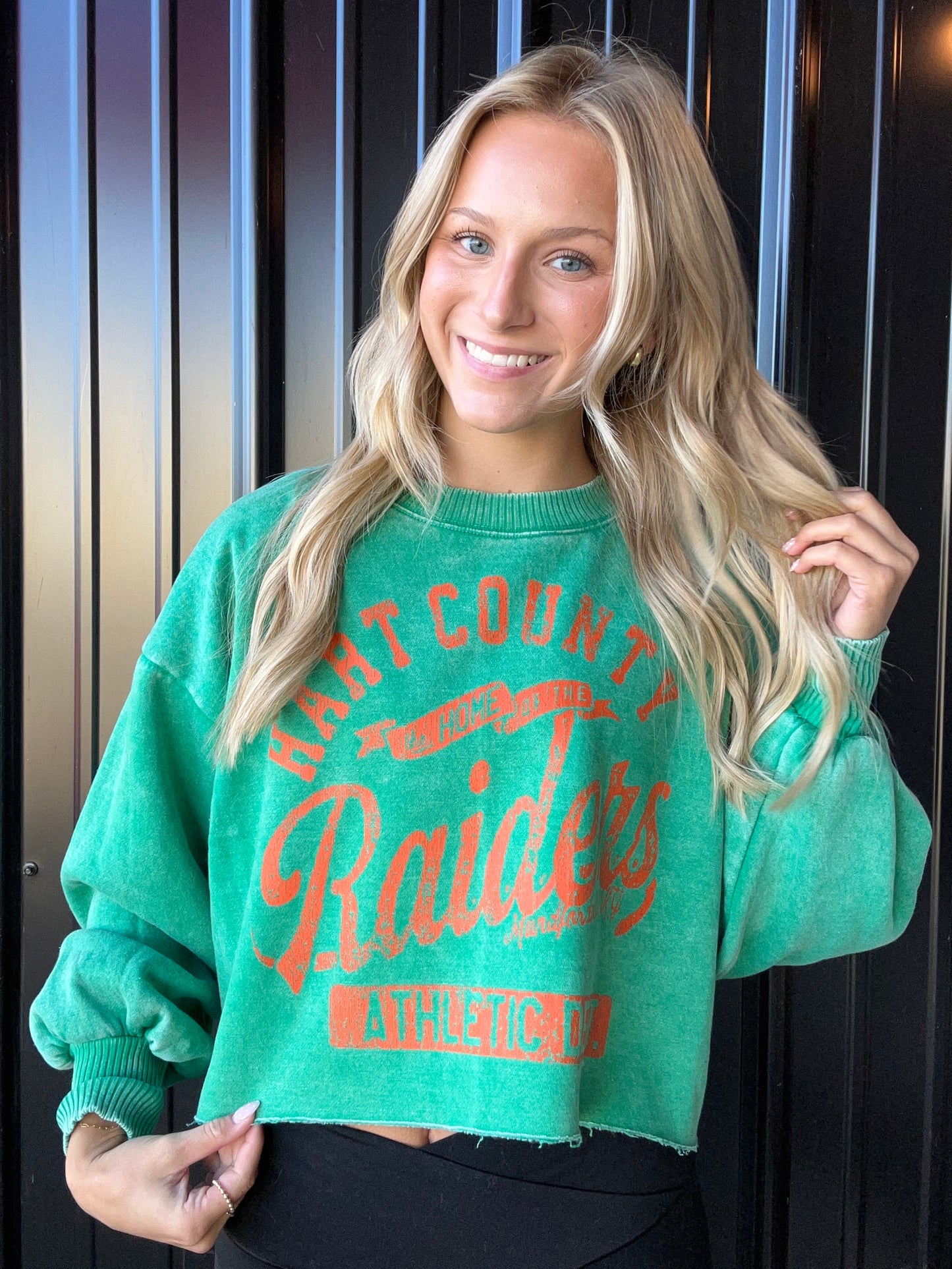 Hart County Raiders Vintage Wash Cropped Sweatshirt