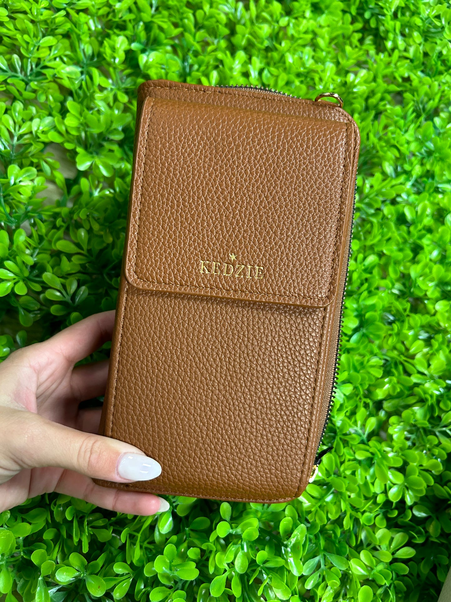 Kedzie Eclipse Smartphone Crossbody