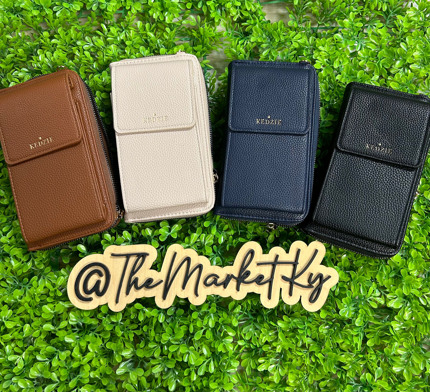 Kedzie Eclipse Smartphone Crossbody