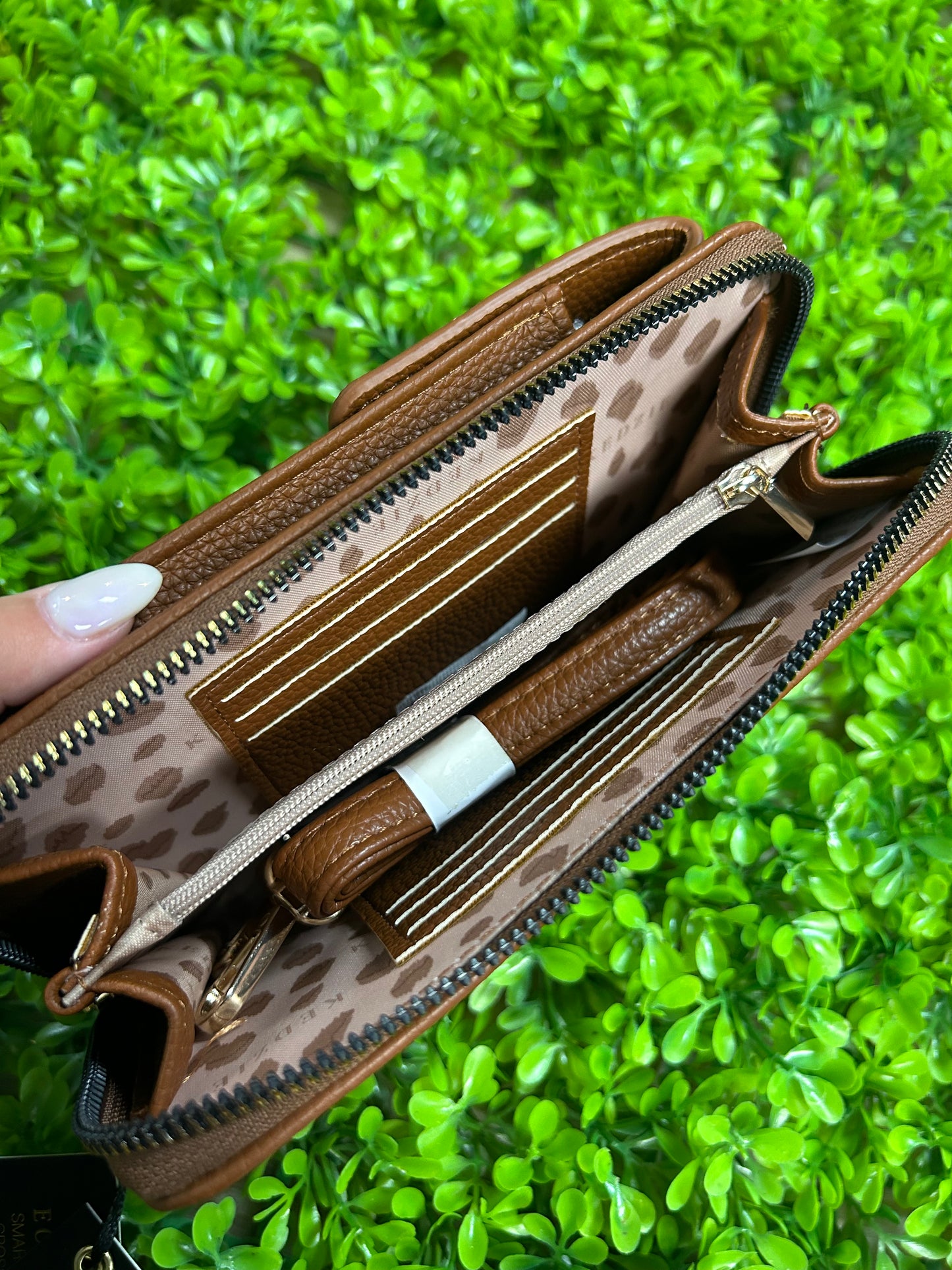 Kedzie Eclipse Smartphone Crossbody