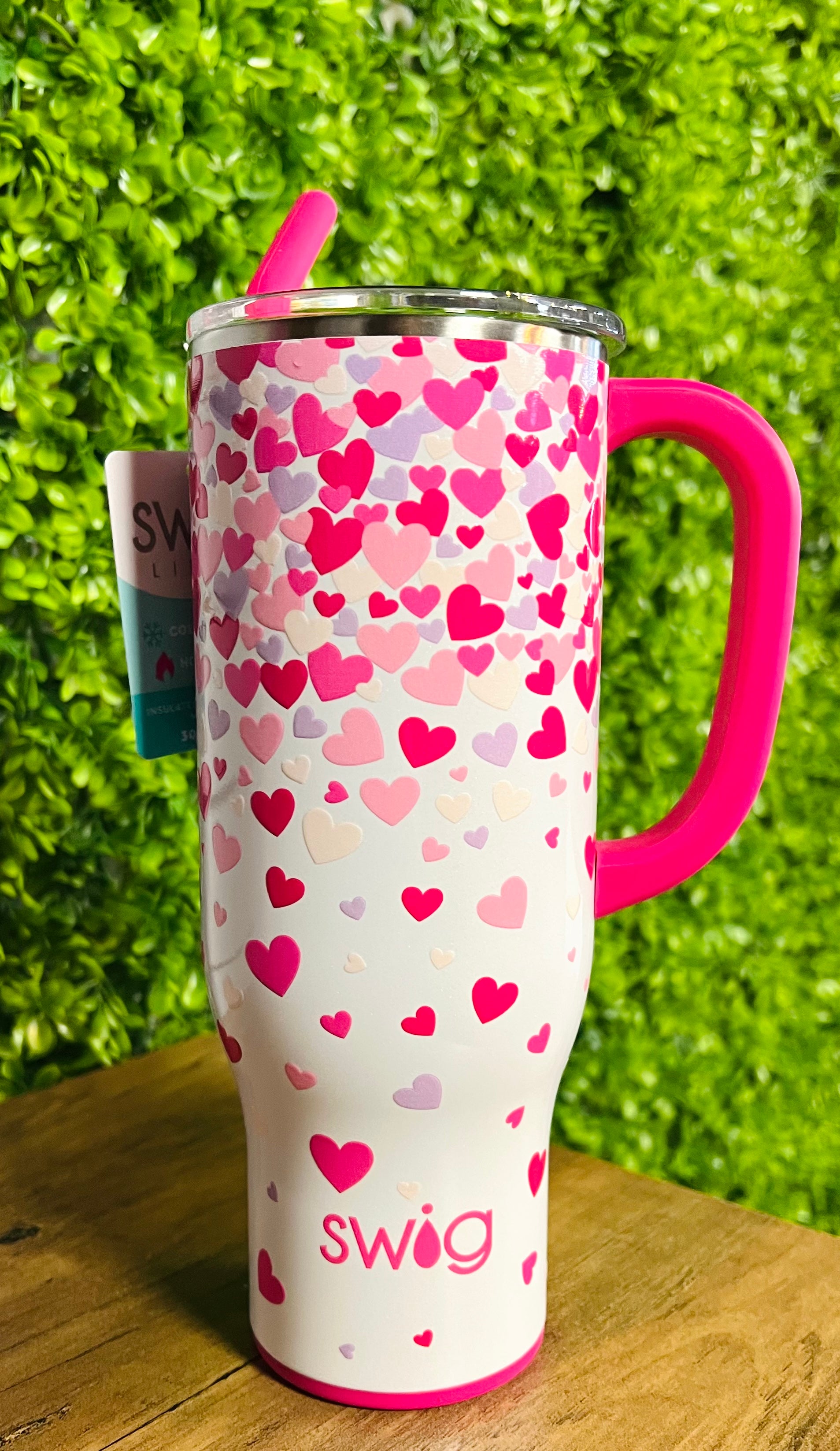 Swig 30 Oz - Falling in Love Mug