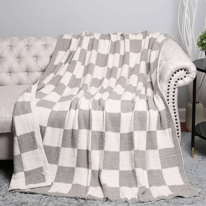 Checkerboard Patterned Throw Blanket: Black / ONE SIZE