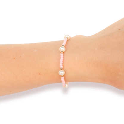 Pink Luster Pearl Bracelet: Standard 6.75 inch