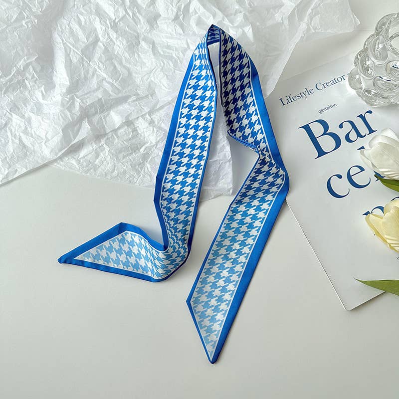 Elegant blue pattern scarf: Chessboard / M
