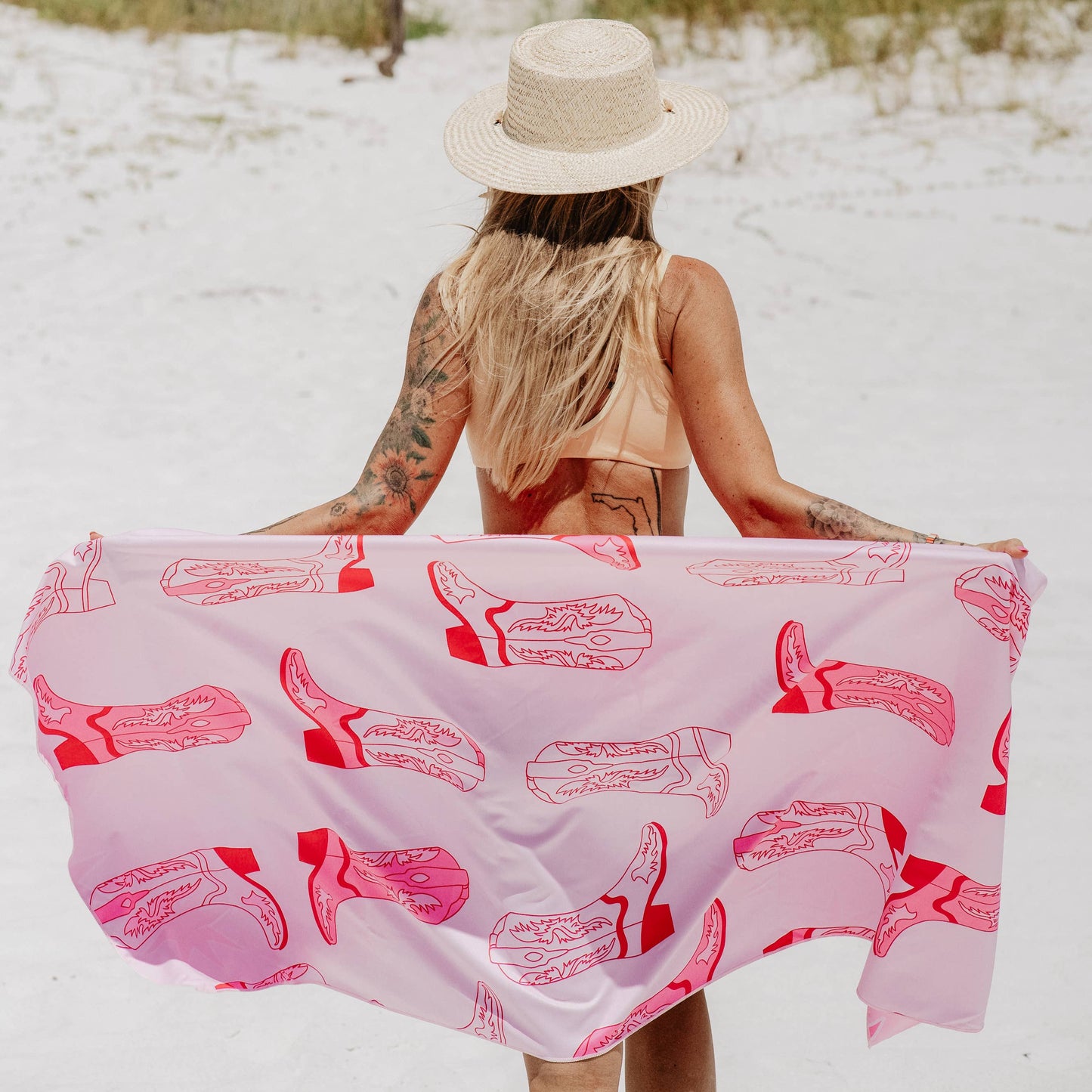 Boots & Stars Quick Dry Towel: Light Pink
